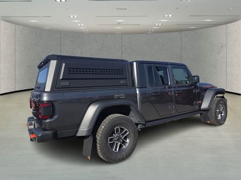 Used 2021 Jeep Gladiator Mojave image 3