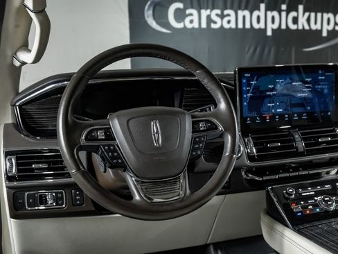 Used 2022 Lincoln Navigator Black Label image 15