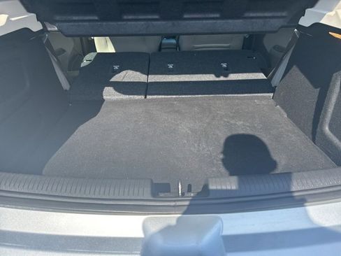 Used 2018 Chevrolet Cruze Premier w/ Enhanced Convenience Package image 11