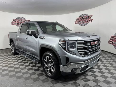 Used 2023 GMC Sierra 1500 SLT w/ SLT Premium Package AWD/4WD image 9