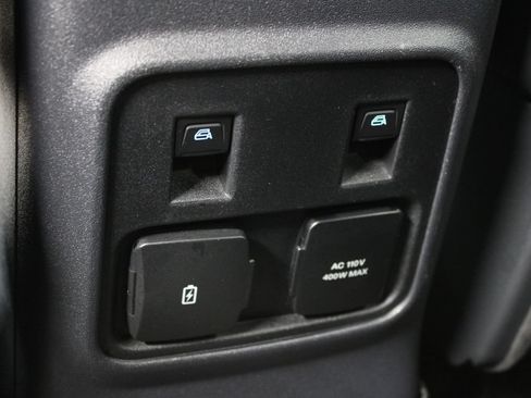 Used 2024 Ford Bronco Wildtrak AWD/4WD image 14