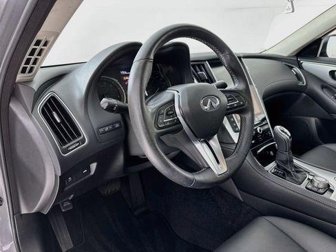 Used 2019 INFINITI Q50 Luxe w/ Essential Package (3.0T Luxe) RWD image 10