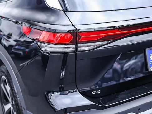 New 2026 Volkswagen Tiguan SE image 9