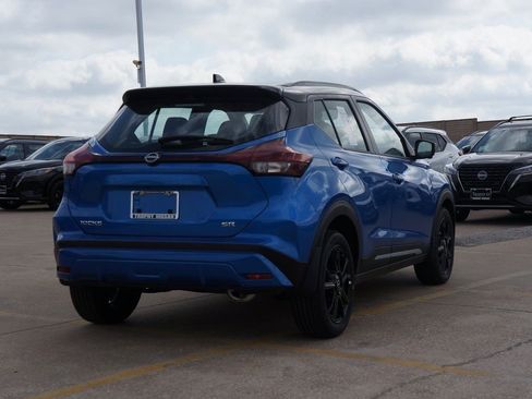 Used 2024 Nissan Kicks SR w/ SR Premium Package image 6