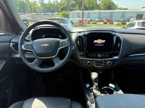 Certified 2023 Chevrolet Traverse LT w/ LT Premium Package AWD/4WD image 21