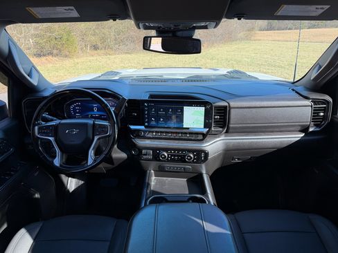 Used 2024 Chevrolet Silverado 3500 LTZ w/ LTZ Plus Package image 2