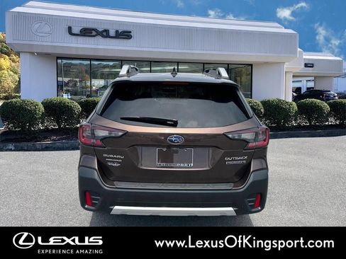 Used 2020 Subaru Outback Touring XT AWD/4WD image 4