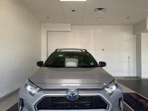 Certified 2022 Toyota RAV4 XSE w/ Weather Package AWD/4WD image 4
