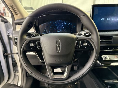 New 2026 Lincoln Corsair Premiere image 13