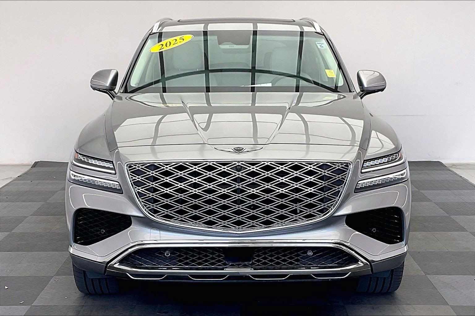 Used 2025 Genesis GV80 3.5T Prestige AWD/4WD image 2