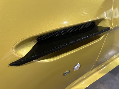Used 2015 Aston Martin V12 Vantage S RWD image 28