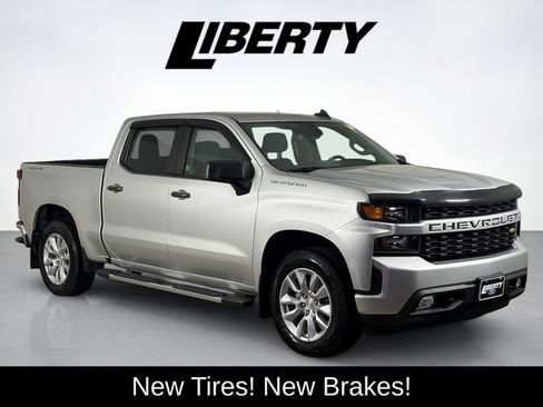 Used 2022 Chevrolet Silverado 1500 Custom w/ Safety Confidence Package AWD/4WD image 1