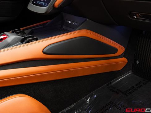 Used 2025 Lamborghini Revuelto AWD/4WD image 44
