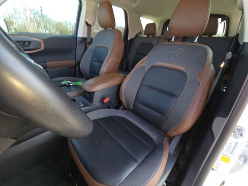 Used 2024 Ford Bronco Sport Outer Banks image 11