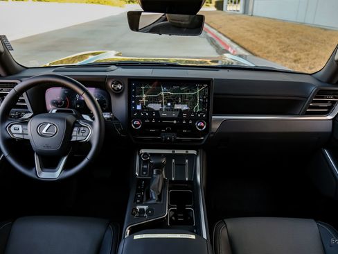 Used 2026 Lexus GX 550 image 28