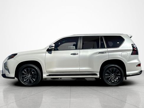 Used 2023 Lexus GX 460 Premium image 2