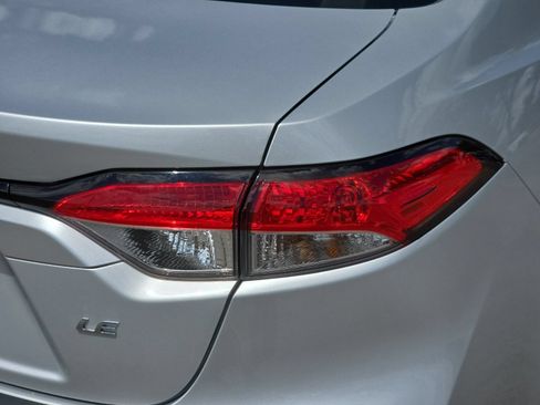 Used 2020 Toyota Corolla LE w/ LE Premium Package FWD image 24