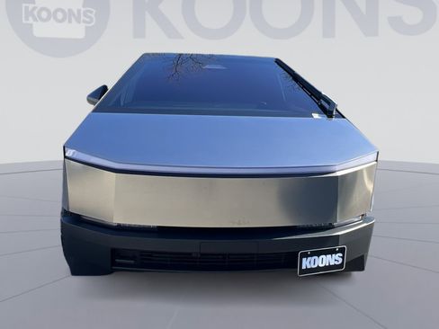 Used 2024 Tesla Cybertruck AWD Crew Cab image 11