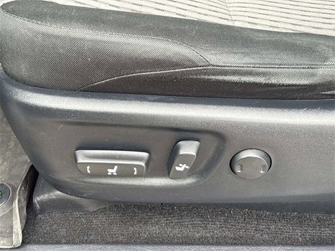 Used 2019 Toyota 4Runner SR5 w/ Four Season Floor Mat Package image 27