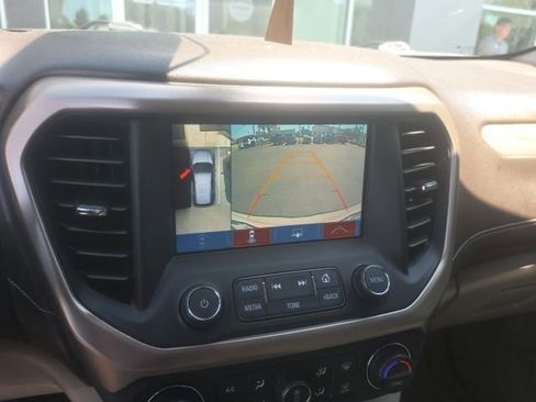 Used 2018 GMC Acadia Denali w/ Technology Package AWD/4WD image 16