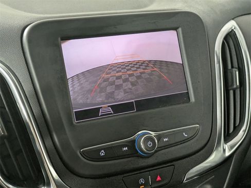 Used 2024 Chevrolet Equinox LT image 25