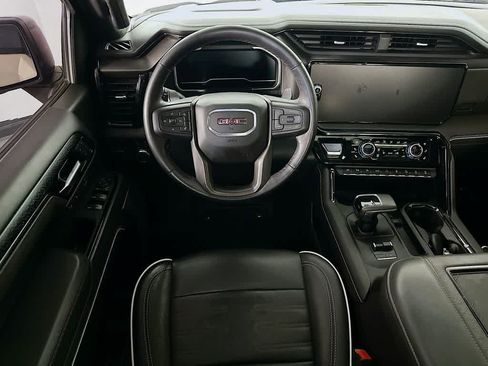 Used 2022 GMC Sierra 1500 AT4X AWD/4WD image 10