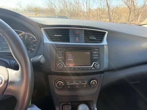 Used 2018 Nissan Sentra S FWD image 13