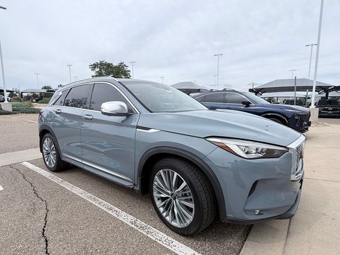 Used 2024 INFINITI QX50 Sensory AWD/4WD image 2