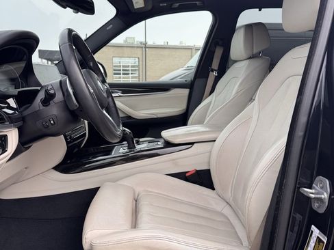 Used 2018 BMW X5 xDrive50i w/ M Sport Package image 6