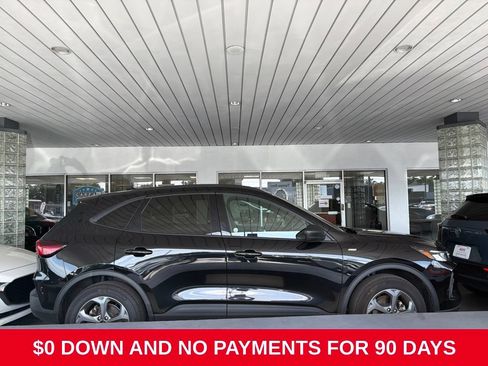 Used 2025 Ford Escape ST-Line AWD/4WD image 4