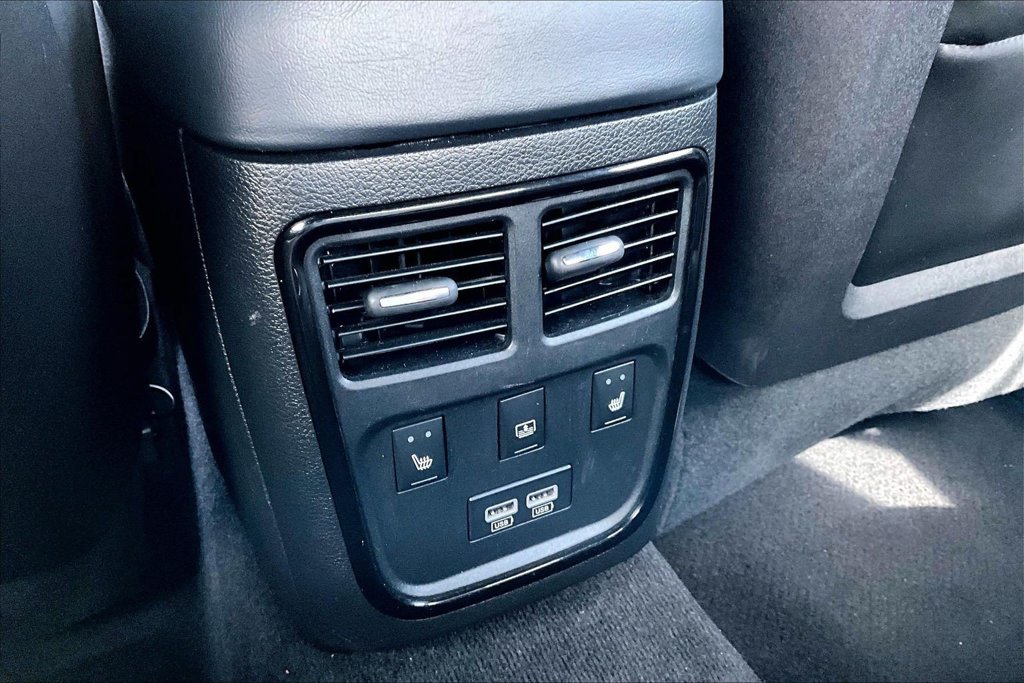 Used 2023 Chrysler 300 S w/ Comfort Group RWD image 10