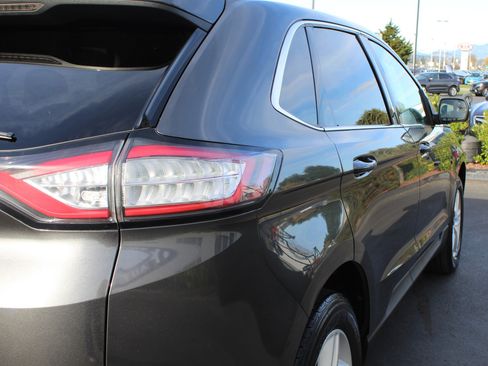 Used 2017 Ford Edge SEL w/ Equipment Group 201A image 17