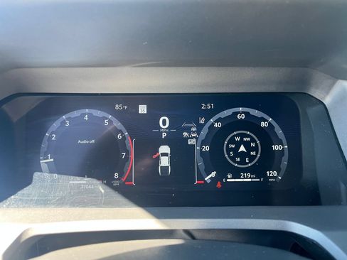 Used 2025 Toyota Tacoma TRD Off-Road AWD/4WD image 40