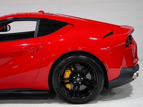 Used 2019 Ferrari 812 Superfast RWD image 37