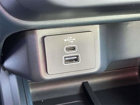 New 2025 Ford Maverick XL image 12