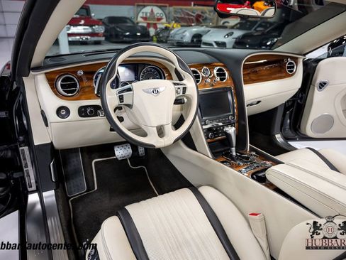 Used 2018 Bentley Continental GT image 22