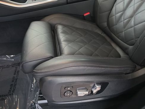 Used 2025 BMW X5 xDrive40i AWD/4WD image 28