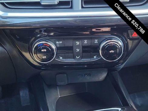 Used 2024 Chevrolet Trax ACTIV w/ Driver Confidence Package FWD image 39