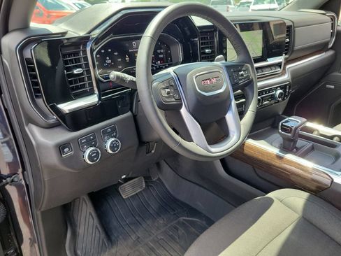 Certified 2025 GMC Sierra 1500 Elevation AWD/4WD image 10