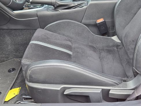 Used 2025 Toyota GR86 Premium RWD image 23