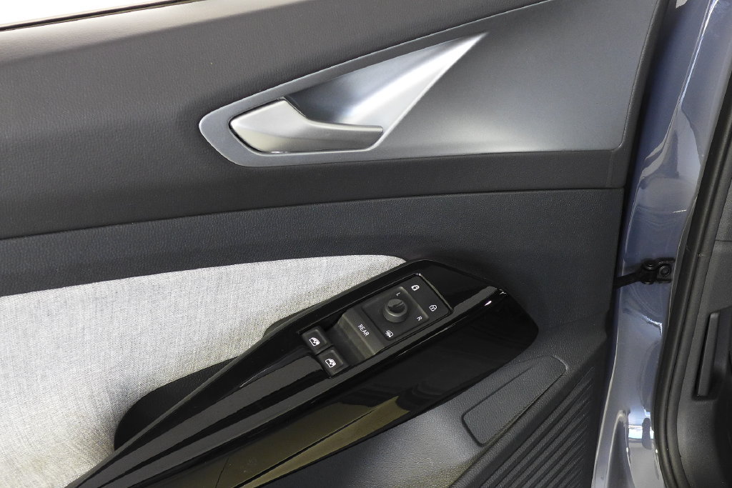 Certified 2023 Volkswagen ID.4 Pro RWD image 12