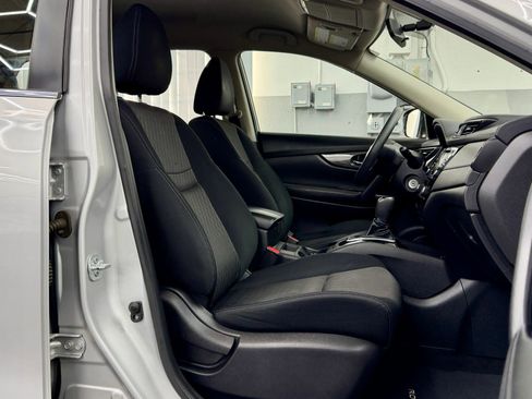 Used 2017 Nissan Rogue S image 13