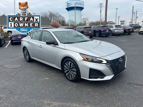 Used 2024 Nissan Altima 2.5 SV FWD image 4