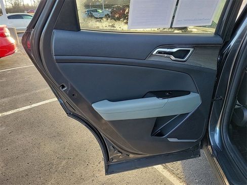 Used 2023 Kia Sportage X-Line w/ X-Line Premium Package image 13