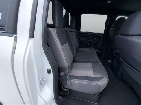 Used 2024 Nissan Titan SV RWD image 19
