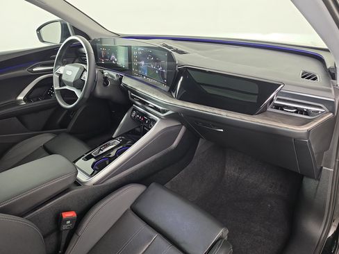 Certified 2025 Audi Q5 Premium Plus AWD/4WD image 46