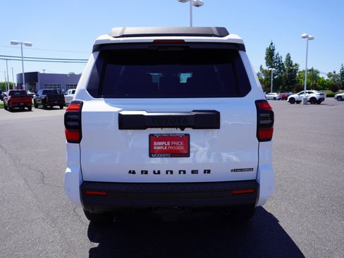 New 2026 Toyota 4Runner TRD Off-Road Premium AWD/4WD image 13
