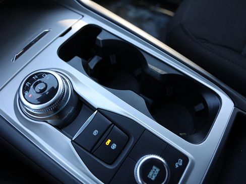 Used 2022 Ford Explorer XLT w/ Class IV Trailer Tow Package image 38