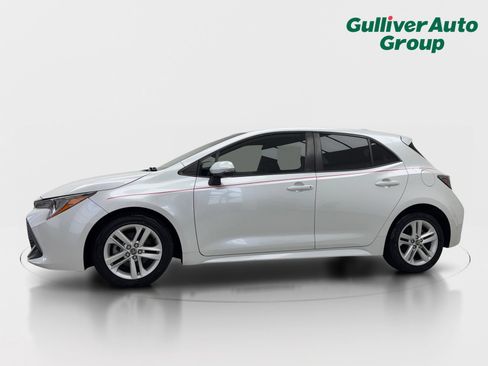 Used 2021 Toyota Corolla SE FWD image 2