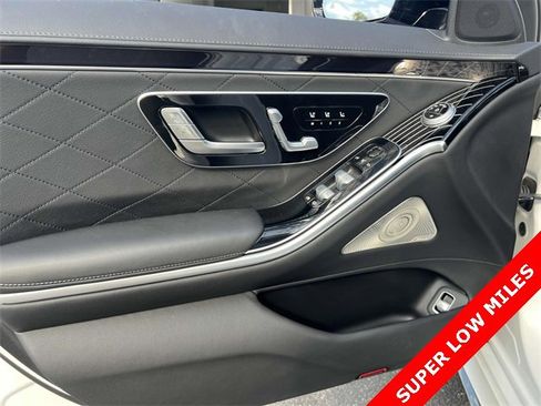 Used 2024 Mercedes-Benz S 580 4MATIC Sedan image 12